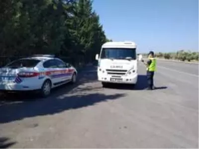 Balıkesir'de jandarmadan trafik uygulaması