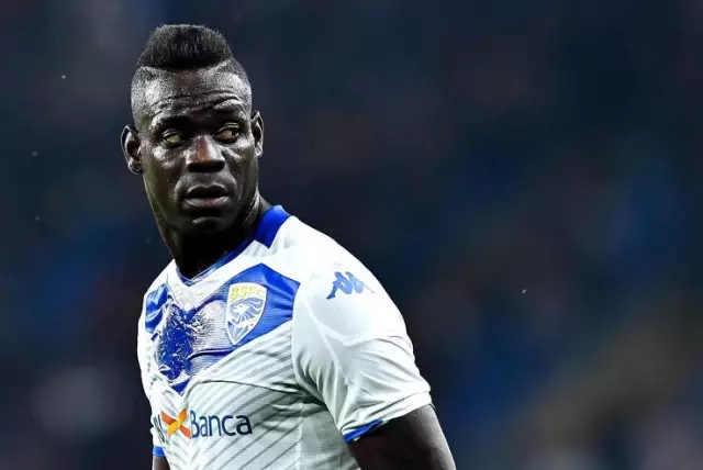 Balotelli'nin menajeri, transfer için Al Sharjah ile görüşüyor Balotelli'nin menajeri, transfer için Al Sharjah ile görüşüyor
