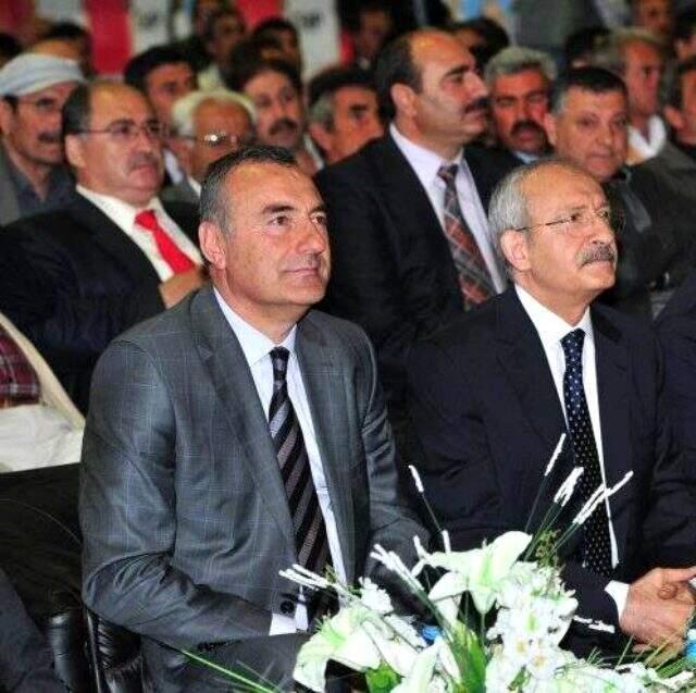 CHP'li il başkanı İstanbul'un göbeğinde kapkaça uğradı CHP'li il başkanı İstanbul'un göbeğinde kapkaça uğradı