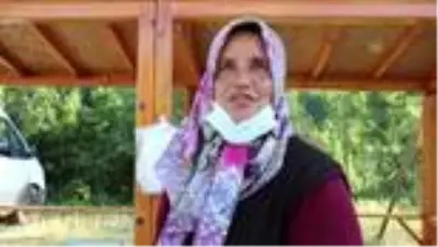 Çubuk'lu kadınlar, ürünlerini kurulan pazarda satarak ekonomiye katkı sağlıyor Çubuk'lu kadınlar, ürünlerini kurulan pazarda satarak ekonomiye katkı sağlıyor