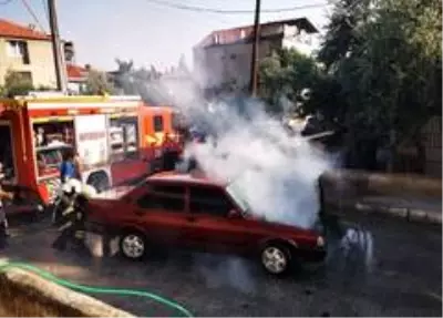 Denizli'de otomobil yangını