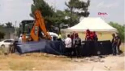 Denizli Kayıp reklamcıya ait olduğu değerlendirilen ceset, 17 saatlik çalışmayla su kuyusundan... Denizli Kayıp reklamcıya ait olduğu değerlendirilen ceset, 17 saatlik çalışmayla su kuyusundan...