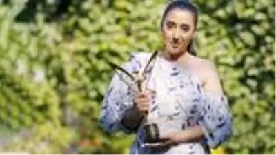 Ecem Erkek, Altın Kelebek'te ödül aldıktan sonra kimin mezarına gitti? Ecem Erkek, Altın Kelebek'te ödül aldıktan sonra kimin mezarına gitti?