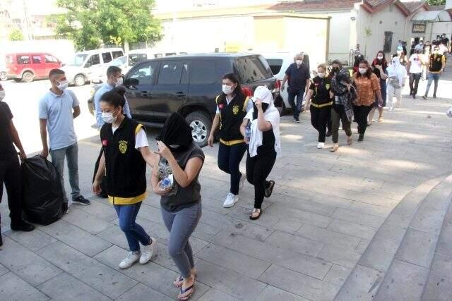 Fuhuş şebekesi, polise yakalanmamak için 'makarna' gibi şifreli kelimeler kullanmış