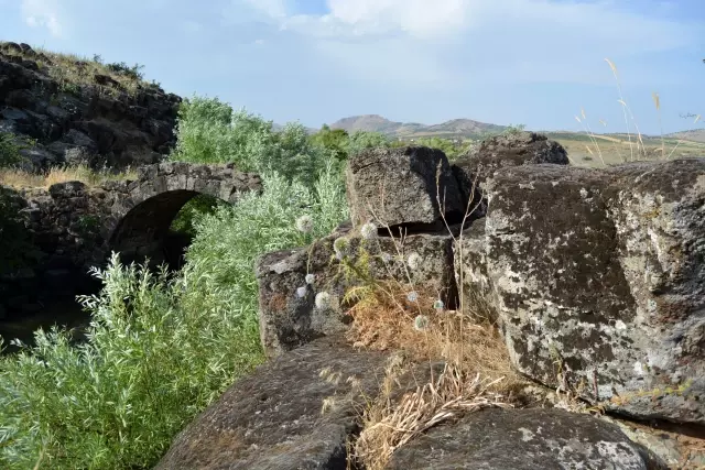 Gaziantep Teki 2 Bin Yillik Tas Kopru Turizme Kazandirilmayi Bekliyor Haberi Fotografi Fotograflari