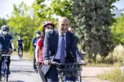 İzmir'in Bisiklet ve Yaya Eylem Planı hazır İzmir'in Bisiklet ve Yaya Eylem Planı hazır