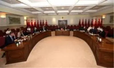 Milli Savunma Bakanı Akar, İtalyan mevkidaşı Guerini ile bir araya geldi Milli Savunma Bakanı Akar, İtalyan mevkidaşı Guerini ile bir araya geldi