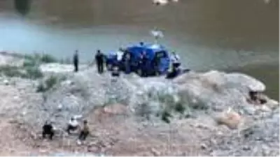 TikTok’ta video paylaşmak için su birikintisine giren 17 yaşındaki genç canından oldu
