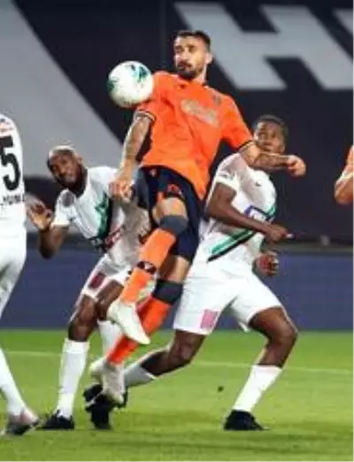 Süper Lig: Medipol Başakşehir: 0 Denizlispor: 0 (İlk yarı) Süper Lig: Medipol Başakşehir: 0 Denizlispor: 0 (İlk yarı)