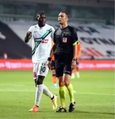 Süper Lig: Medipol Başakşehir: 0 Denizlispor: 0 (İlk yarı) Süper Lig: Medipol Başakşehir: 0 Denizlispor: 0 (İlk yarı)