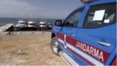 Van Gölü'nde kaybolan tekneyi arama çalışmalarına SAK timi de katıldı Van Gölü'nde kaybolan tekneyi arama çalışmalarına SAK timi de katıldı