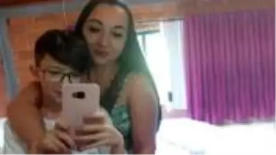 11 yaşındaki oğlunu telefonla çok fazla oynadığı için çamaşır ipiyle boğarak öldürdü 11 yaşındaki oğlunu telefonla çok fazla oynadığı için çamaşır ipiyle boğarak öldürdü