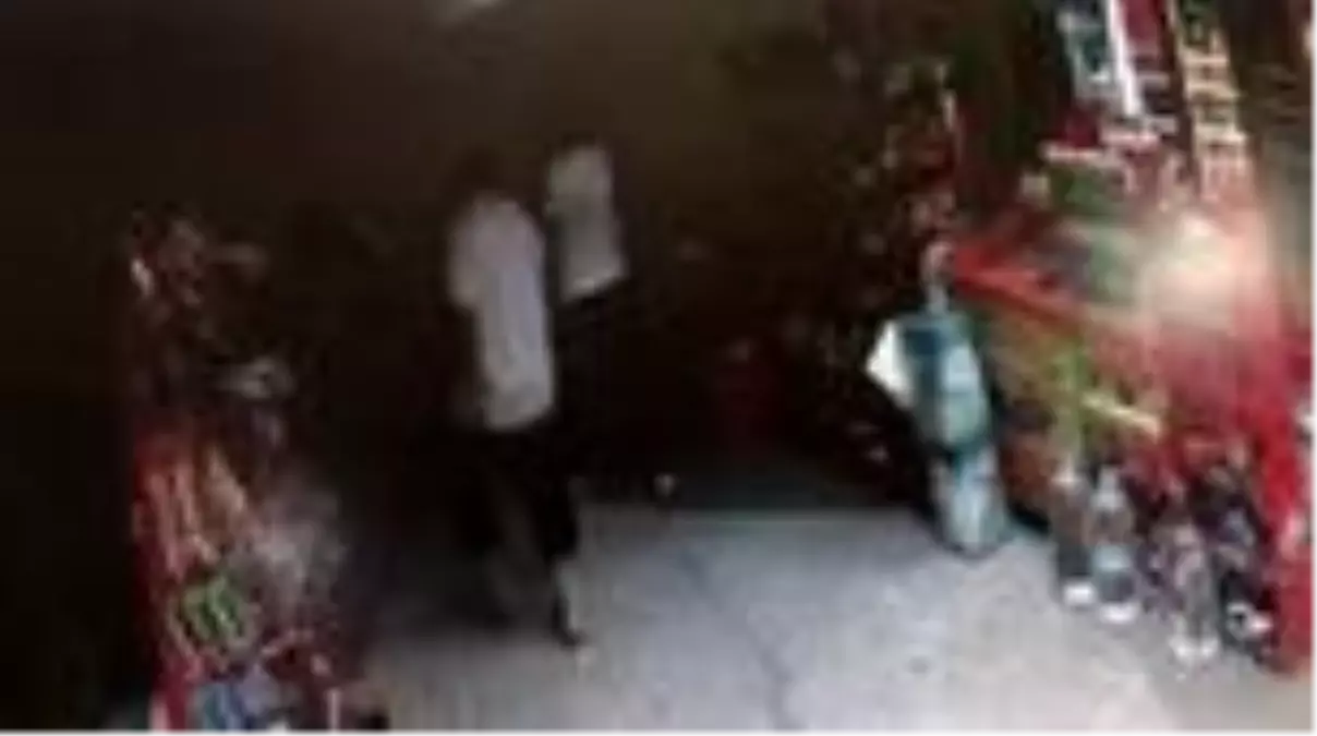 2 genç kızın öldüğü kazada tek güvenlik kamerası görüntüsü ortaya çıktı