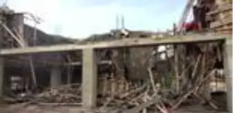 Mehmet Tevfik: Son dakika haberleri! AKSARAY Beton dökülen inşaatta çökme: 2 işçi yaralandı Mehmet Tevfik: Son dakika haberleri! AKSARAY Beton dökülen inşaatta çökme: 2 işçi yaralandı