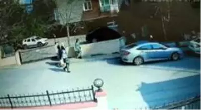 Anadolu yakasında evlere dadanan kadın hırsızlar yakalandı