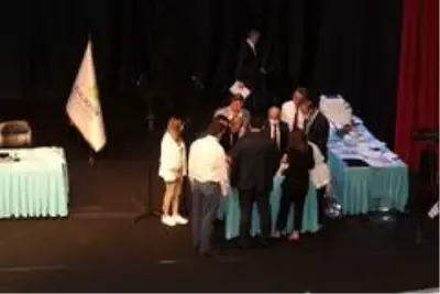 Büyükşehir meclisinde encümen ve komisyonlara üye seçimi Büyükşehir meclisinde encümen ve komisyonlara üye seçimi