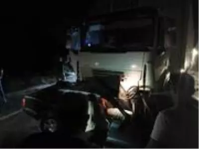 Kahramankazan'da feci trafik kazası: 2 ölü 1 ağır yaralı Kahramankazan'da feci trafik kazası: 2 ölü 1 ağır yaralı