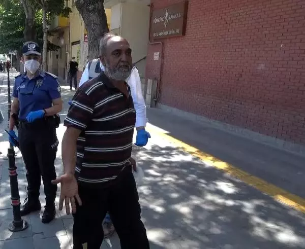 Maskesiz polise yakalandı, ceza kesilince kendisini tokatladı