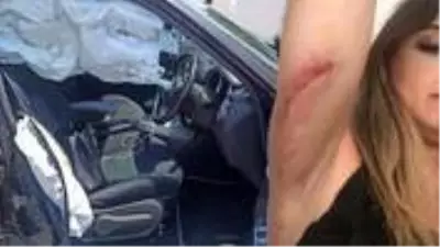 Emniyet kemeri hayat kurtardı! Trafik kazası geçiren sunucu Zeynep Tandoğan ölümden döndü Emniyet kemeri hayat kurtardı! Trafik kazası geçiren sunucu Zeynep Tandoğan ölümden döndü