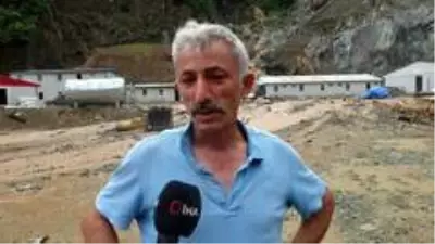 Trabzon'da 15 işçi selden kıl payı kurtuldu Trabzon'da 15 işçi selden kıl payı kurtuldu