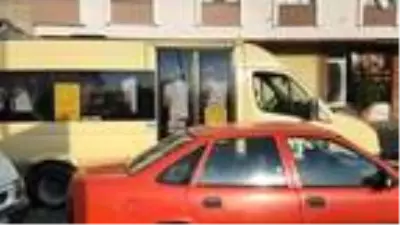 Uyarılar fayda etmedi; İstanbul'da minibüsler tıka basa doldu, kapılar kapanmadı Uyarılar fayda etmedi; İstanbul'da minibüsler tıka basa doldu, kapılar kapanmadı