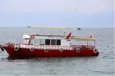 Van Gölü'nde batan tekne, Row ve Sonar cihazlarıyla aranıyor Van Gölü'nde batan tekne, Row ve Sonar cihazlarıyla aranıyor