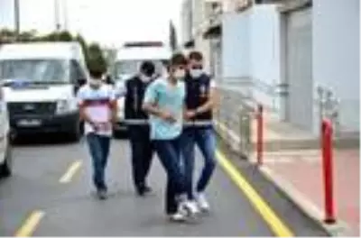 Adana'da, 4 kişinin yaralandığı silahlı kavgaya 3 tutuklama