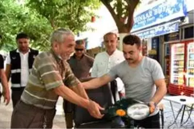 Başkan Kaya, akülü engelli araçlarını teslim etti Başkan Kaya, akülü engelli araçlarını teslim etti