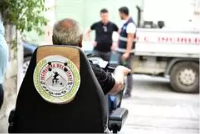 Başkan Kaya, akülü engelli araçlarını teslim etti Başkan Kaya, akülü engelli araçlarını teslim etti