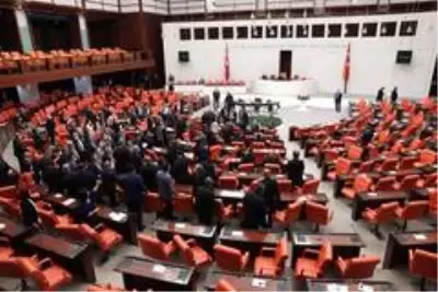 Çoklu Baro Kanunu teklifin ilk iki maddesi kabul edildi Çoklu Baro Kanunu teklifin ilk iki maddesi kabul edildi