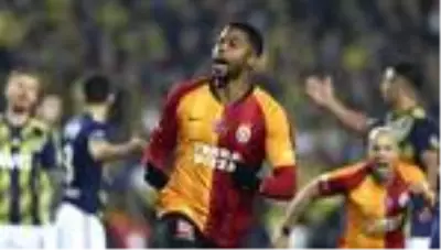 Galatasaray, Ryan Donk'la 1+1 yıllık anlaşmaya vardı Galatasaray, Ryan Donk'la 1+1 yıllık anlaşmaya vardı