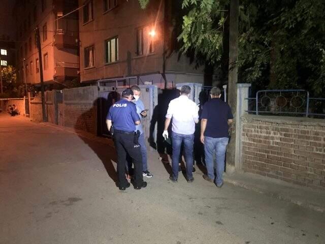 Gönül ilişkisi yaşadığı kadını öldüren yabancı uyruklu şahıs, intihar etti Gönül ilişkisi yaşadığı kadını öldüren yabancı uyruklu şahıs, intihar etti