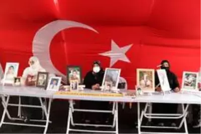 HDP önündeki ailelerin evlat nöbeti 311'inci gününde