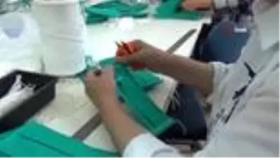 İşitme engelliler için şeffaf maske üretiyorlar İşitme engelliler için şeffaf maske üretiyorlar