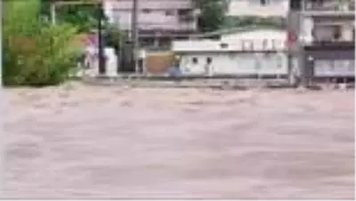 - Japonya’daki sel felaketinde ölü sayısı 62’ye ulaştı- 880 bin kişiye tahliye çağrısı yapıldı