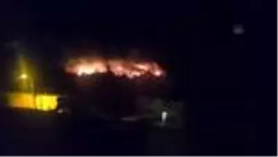 Keban'da çıkan yangın üniversiteye sıçramadan söndürüldü Keban'da çıkan yangın üniversiteye sıçramadan söndürüldü