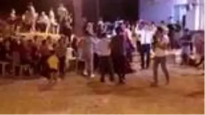 Kına gecesi eğlencesinde silahla vurulan çocuk yaşama tutunmaya çalışıyor Kına gecesi eğlencesinde silahla vurulan çocuk yaşama tutunmaya çalışıyor