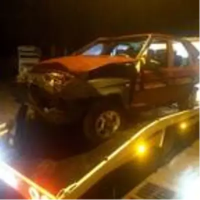 Kırşehir'de otomobil şarampole devrildi: 1 ölü, 1 yaralı Kırşehir'de otomobil şarampole devrildi: 1 ölü, 1 yaralı