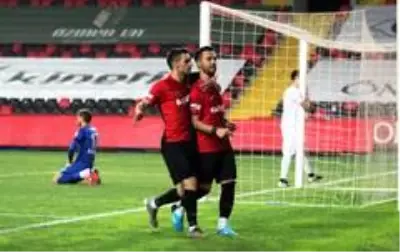 Süper Lig: Gaziantep FK: 3 Konyaspor: 1 (Maç sonucu) Süper Lig: Gaziantep FK: 3 Konyaspor: 1 (Maç sonucu)