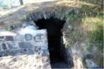 Tarihi Niksar Kalesi, ziyaretçilerini bekliyor Tarihi Niksar Kalesi, ziyaretçilerini bekliyor