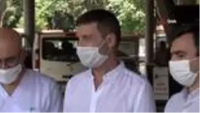 Ünlü şarkıcı Sinan Özen: 'Araftayız diyebiliriz, hüznü ve sevinci bir arada yaşıyoruz. Ünlü şarkıcı Sinan Özen: 'Araftayız diyebiliriz, hüznü ve sevinci bir arada yaşıyoruz.
