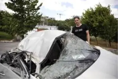 Son dakika haber... 15 Temmuz'da tankın ezdiği otomobil Esenler'de sergileniyor Son dakika haber... 15 Temmuz'da tankın ezdiği otomobil Esenler'de sergileniyor
