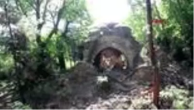 AYDIN Kurşunlu Manastırı'ndaki çökme tehlikesi devam ediyor AYDIN Kurşunlu Manastırı'ndaki çökme tehlikesi devam ediyor