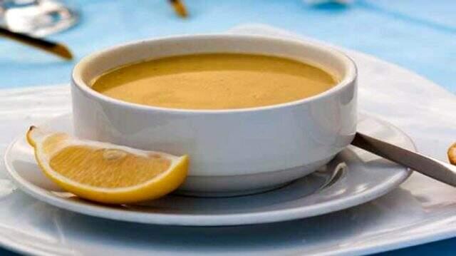 Brokoli çorbası, mercimek çorbası,