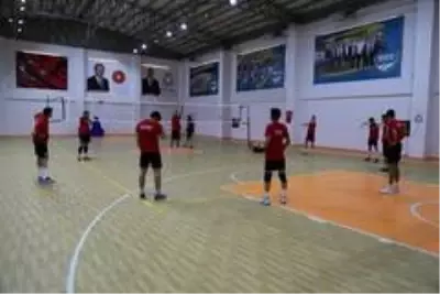Efeler'in Şanlıurfa temsilcisi antrenmanlara başladı Efeler'in Şanlıurfa temsilcisi antrenmanlara başladı