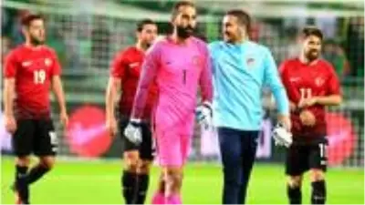Galatasaray'da Fatih Terim, Muslera'nın sakatlığı sonrası kaleye Volkan Babacan'ı istedi Galatasaray'da Fatih Terim, Muslera'nın sakatlığı sonrası kaleye Volkan Babacan'ı istedi