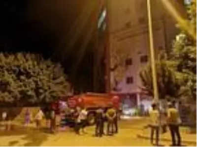 Hastanedeki yangın korkuttu Hastanedeki yangın korkuttu
