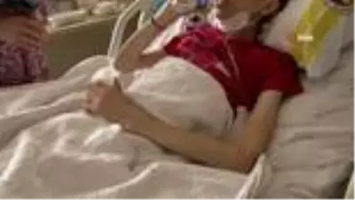Kanser olduğunu öğrenen 17 yaşındaki genç 56 kilodan 37 kiloya düştü Kanser olduğunu öğrenen 17 yaşındaki genç 56 kilodan 37 kiloya düştü