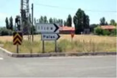 Kayseri'de nişan sonrası 25 eve 'koronavirüs' karantinası Kayseri'de nişan sonrası 25 eve 'koronavirüs' karantinası