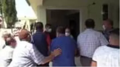 Lise laboratuvarındaki patlamada hayatını kaybeden öğretmen toprağa verildi